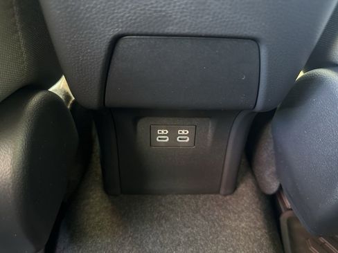 New 2026 Toyota Prius FWD image 19