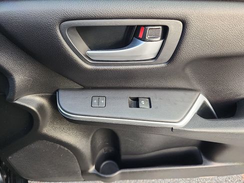 Used 2017 Toyota Camry LE image 34