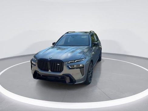 Used 2024 BMW X7 M60i AWD/4WD image 3