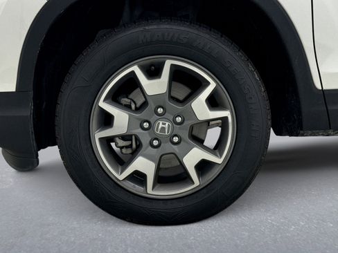 Used 2023 Honda Passport TrailSport image 11