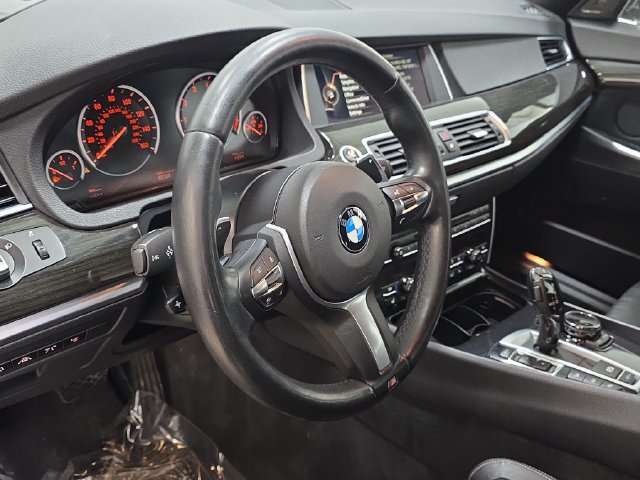 Used 2017 BMW 550i Gran Turismo xDrive AWD/4WD image 14