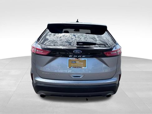Certified 2023 Ford Edge Titanium AWD/4WD image 7