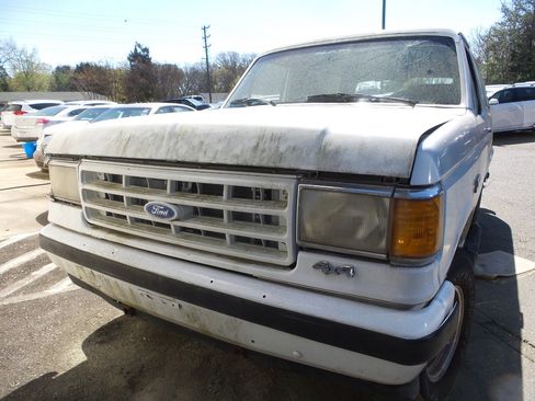 Used 1990 Ford Bronco image 1