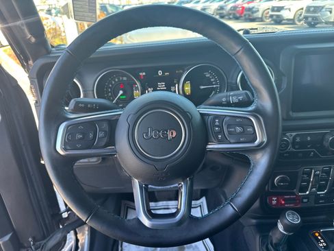 Used 2021 Jeep Wrangler Unlimited Rubicon 4xe w/ Steel Bumper Group image 16