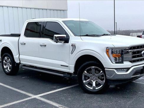 Used 2021 Ford F150 Lariat image 2