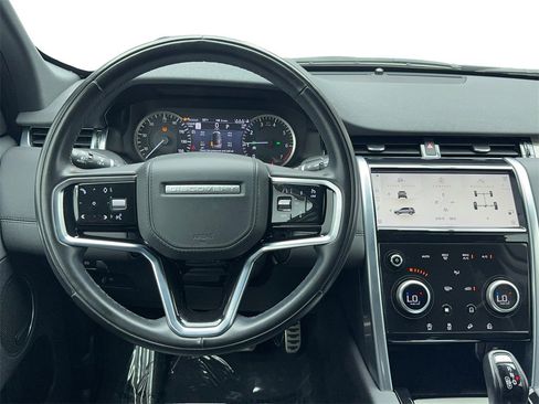 Used 2023 Land Rover Discovery Sport SE image 17