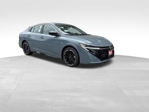 New 2026 Nissan Sentra SR w/ SR Premium Package FWD image 7