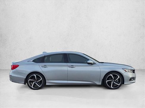 Used 2019 Honda Accord Sport image 4