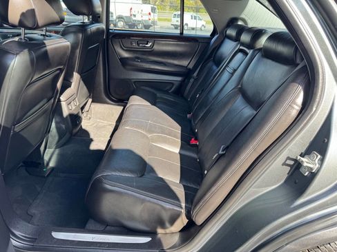 Used 2010 Cadillac DTS Luxury image 11