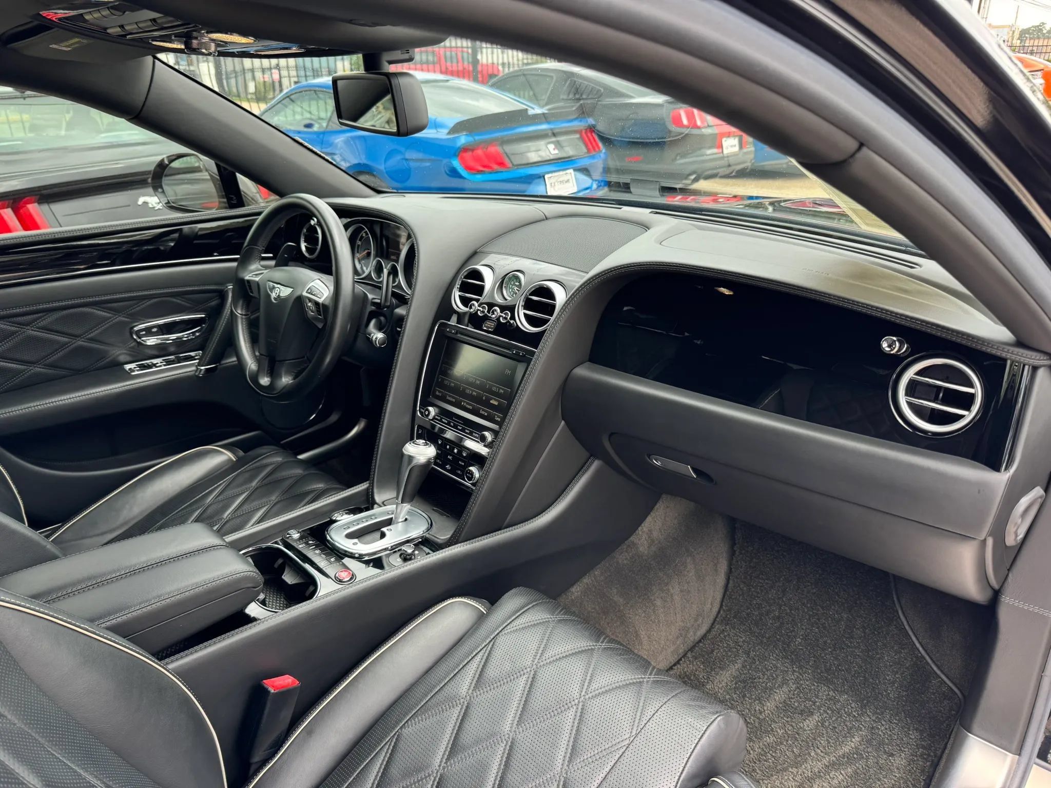 Used 2014 Bentley Flying Spur W12 AWD/4WD image 24