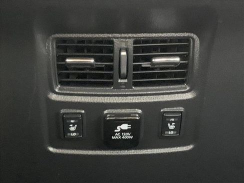 Used 2017 Nissan Titan Platinum Reserve AWD/4WD image 23