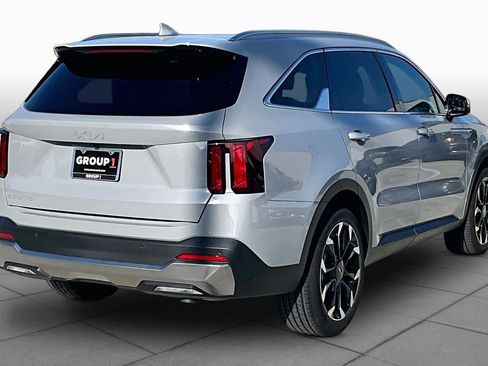 Certified 2026 Kia Sorento EX w/ EX Premium Package FWD image 12