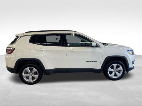 Used 2020 Jeep Compass Latitude w/ Cold Weather Group AWD/4WD image 37