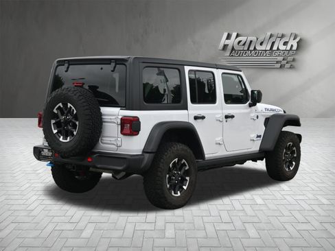 Used 2025 Jeep Wrangler Unlimited Rubicon 4xe w/ Safety Group AWD/4WD image 10