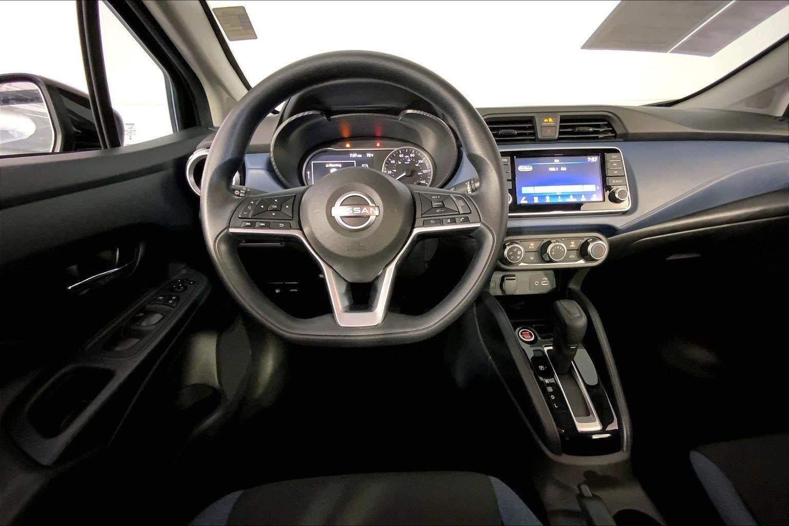 Used 2025 Nissan Versa SV FWD image 8