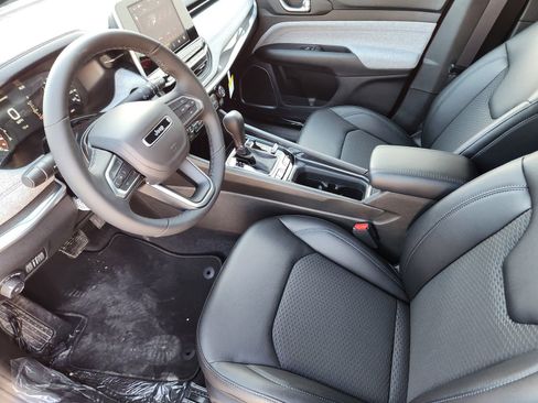 New 2026 Jeep Compass Latitude AWD/4WD image 12