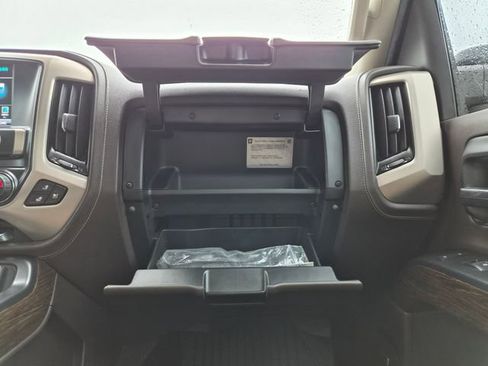 Used 2019 GMC Sierra 2500 Denali w/ Duramax Plus Package AWD/4WD image 37