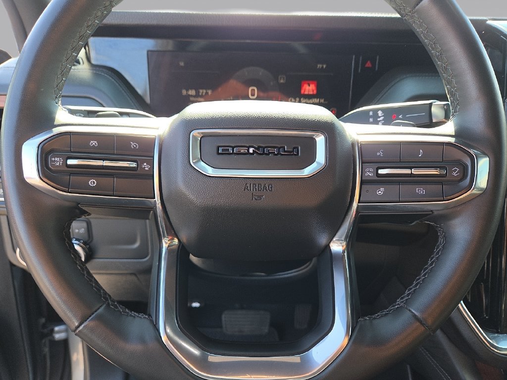 Used 2025 GMC Yukon Denali AWD/4WD image 19