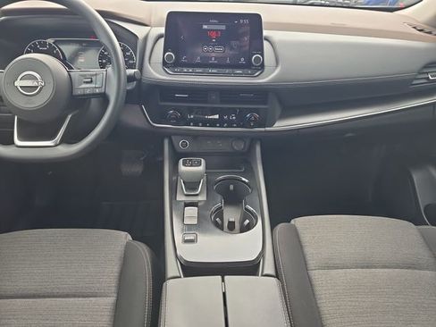 Certified 2023 Nissan Rogue SV FWD image 14