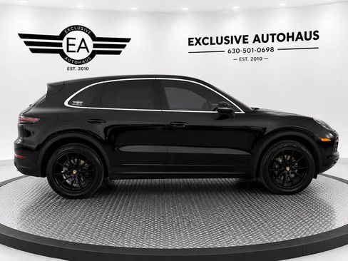 Used 2019 Porsche Cayenne AWD/4WD image 2