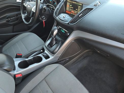 Used 2014 Ford Escape SE w/ Equipment Group 201A AWD/4WD image 16