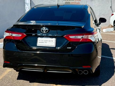 Used 2020 Toyota Camry SE FWD image 8