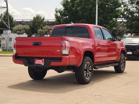 Used 2021 Toyota Tacoma TRD Sport w/ Technology Package RWD image 3