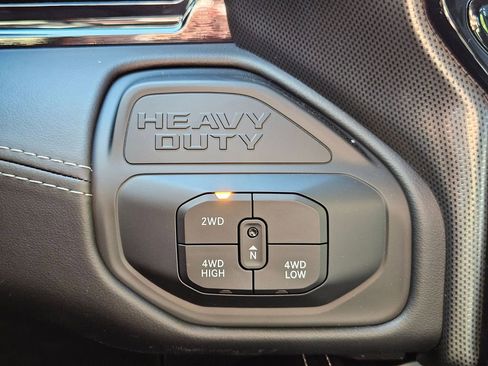 New 2026 RAM 2500 Limited AWD/4WD image 35