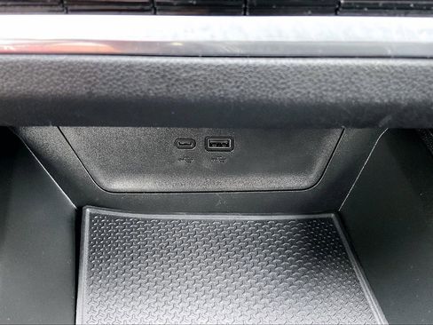 Used 2025 Chevrolet Equinox LT image 29