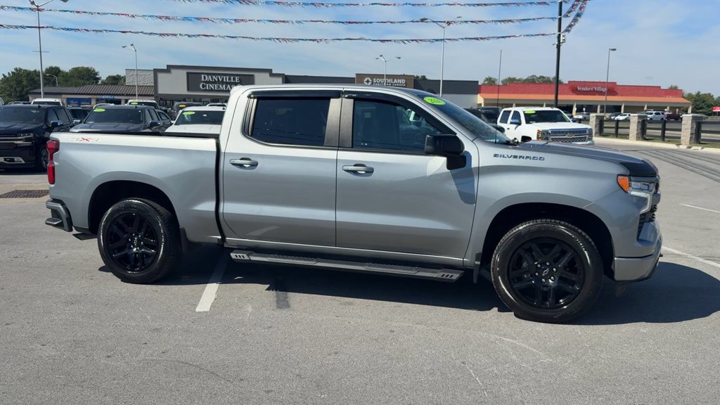 Used 2024 Chevrolet Silverado 1500 RST w/ Convenience Package II AWD/4WD image 8