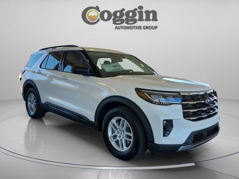 New 2026 Ford Explorer Active w/ Active Comfort Package image 8