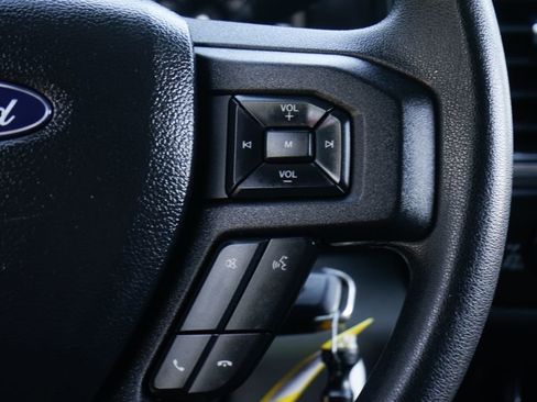 Used 2022 Ford F250 XLT w/ Black Appearance Package AWD/4WD image 23