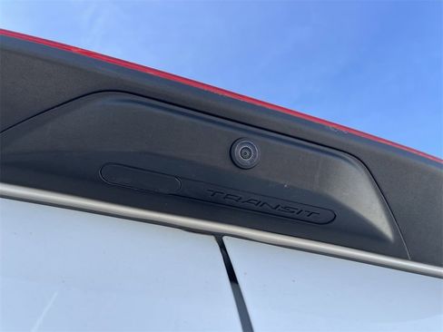 Used 2023 Ford Transit 350 XLT image 8