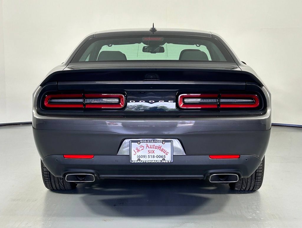 Used 2021 Dodge Challenger R/T Scat Pack RWD image 6