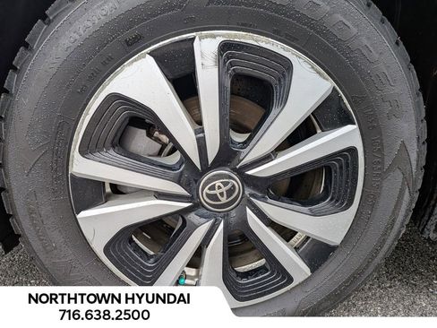 Used 2017 Toyota Prius Prime Premium w/ Preferred Accessory Package image 37