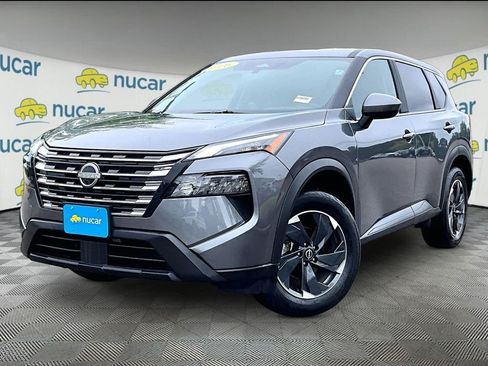 Certified 2026 Nissan Rogue SV AWD/4WD image 3