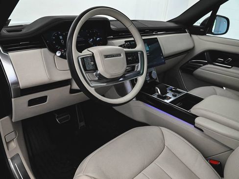 Used 2023 Land Rover Range Rover SE AWD/4WD image 15