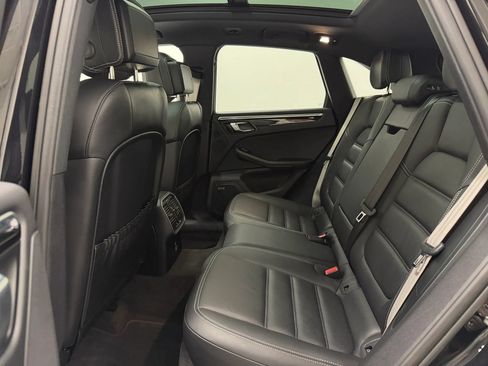 Used 2022 Porsche Macan S AWD/4WD image 65