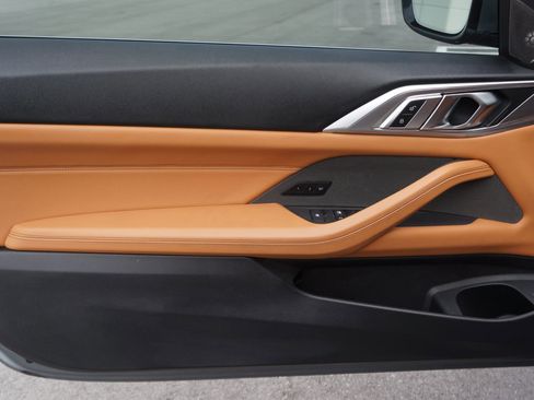 Used 2024 BMW 430i Convertible w/ Premium Package image 28