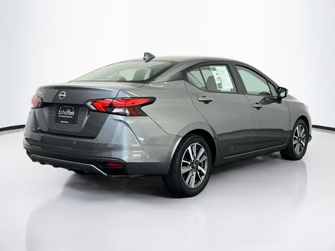 Used 2025 Nissan Versa SV FWD image 9