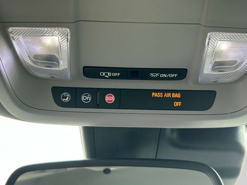 Used 2017 Chevrolet Malibu Hybrid w/ Leather Package image 28