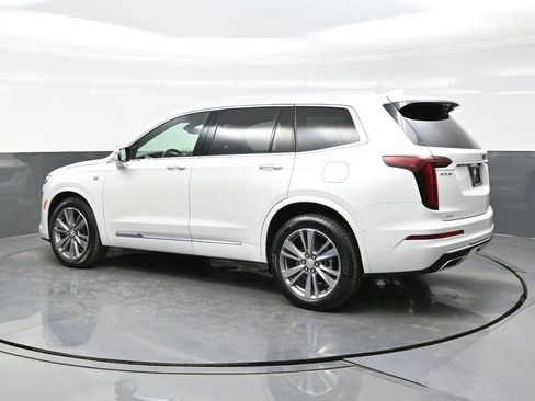 Certified 2025 Cadillac XT6 Premium Luxury w/ Platinum Package AWD/4WD image 4
