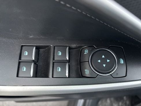 Used 2021 Ford Explorer XLT w/ Equipment Group 202A image 22