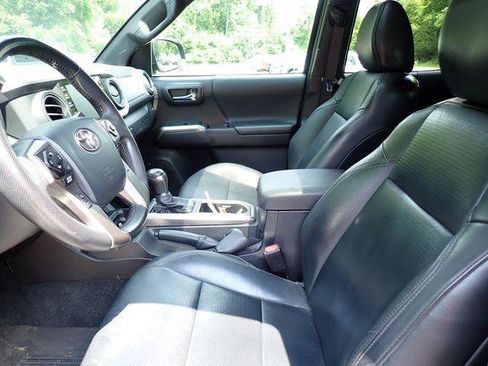 Certified 2023 Toyota Tacoma Limited w/ Nightshade Package AWD/4WD image 10