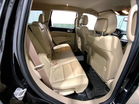 Used 2017 Jeep Grand Cherokee Limited RWD image 25