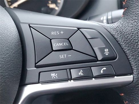 New 2025 Nissan Versa SR w/ Trunk Package image 10