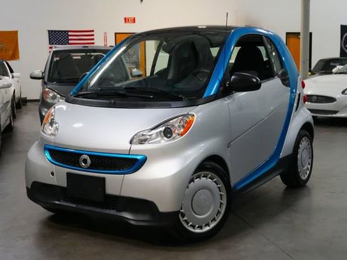 Used 2015 smart fortwo pure image 1