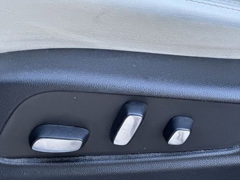 Certified 2023 Cadillac XT5 Sportv w/ Technology Package image 12