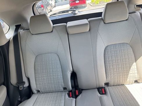 Used 2023 Honda HR-V LX image 19