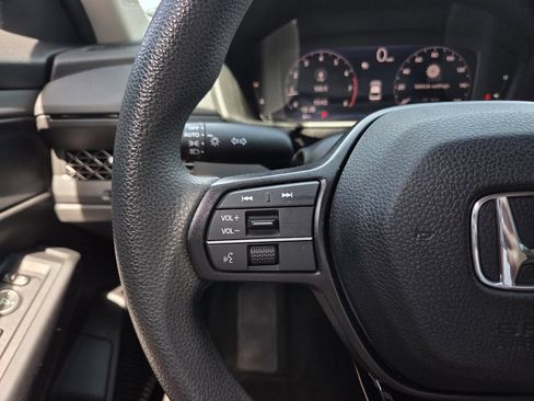 Used 2023 Honda Accord EX image 22